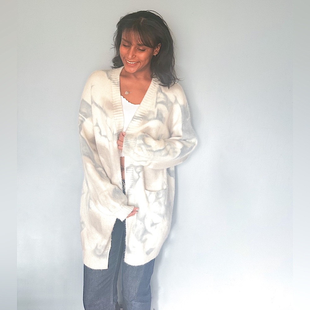 Cloud cardigan